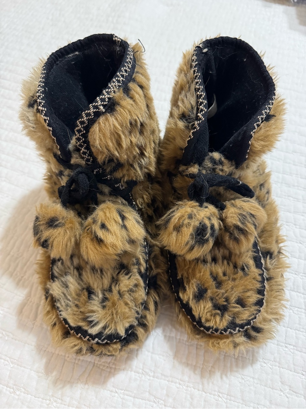 Dearfoam Boutique Furry Boots 
- Leopard Faux Fur Pom
